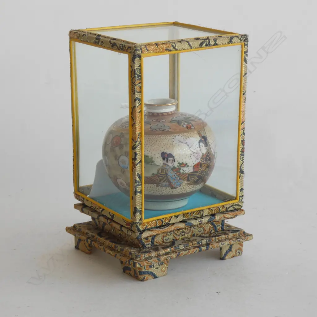 MEIJI JAPANESE MINI SATSUMA VASE H.60mm. Image 1++