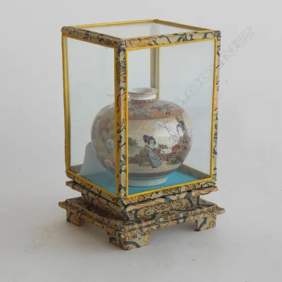 MEIJI JAPANESE MINI SATSUMA VASE H.60mm.