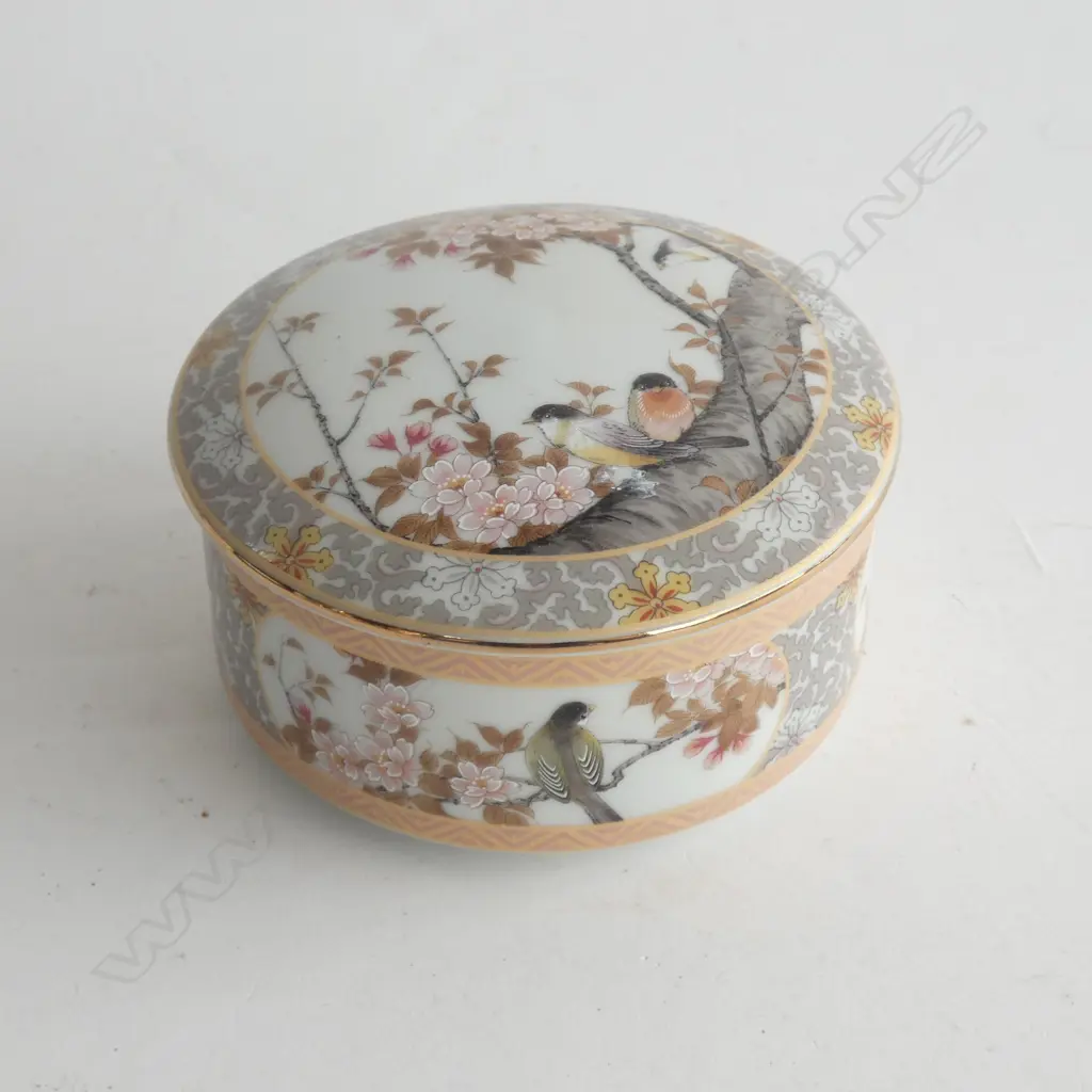 ORIENTAL POT POURRI DISH (DIA 100MM) & JAPANESE LIDDED TRINKET BOX (DIA 100MM) Image 1++