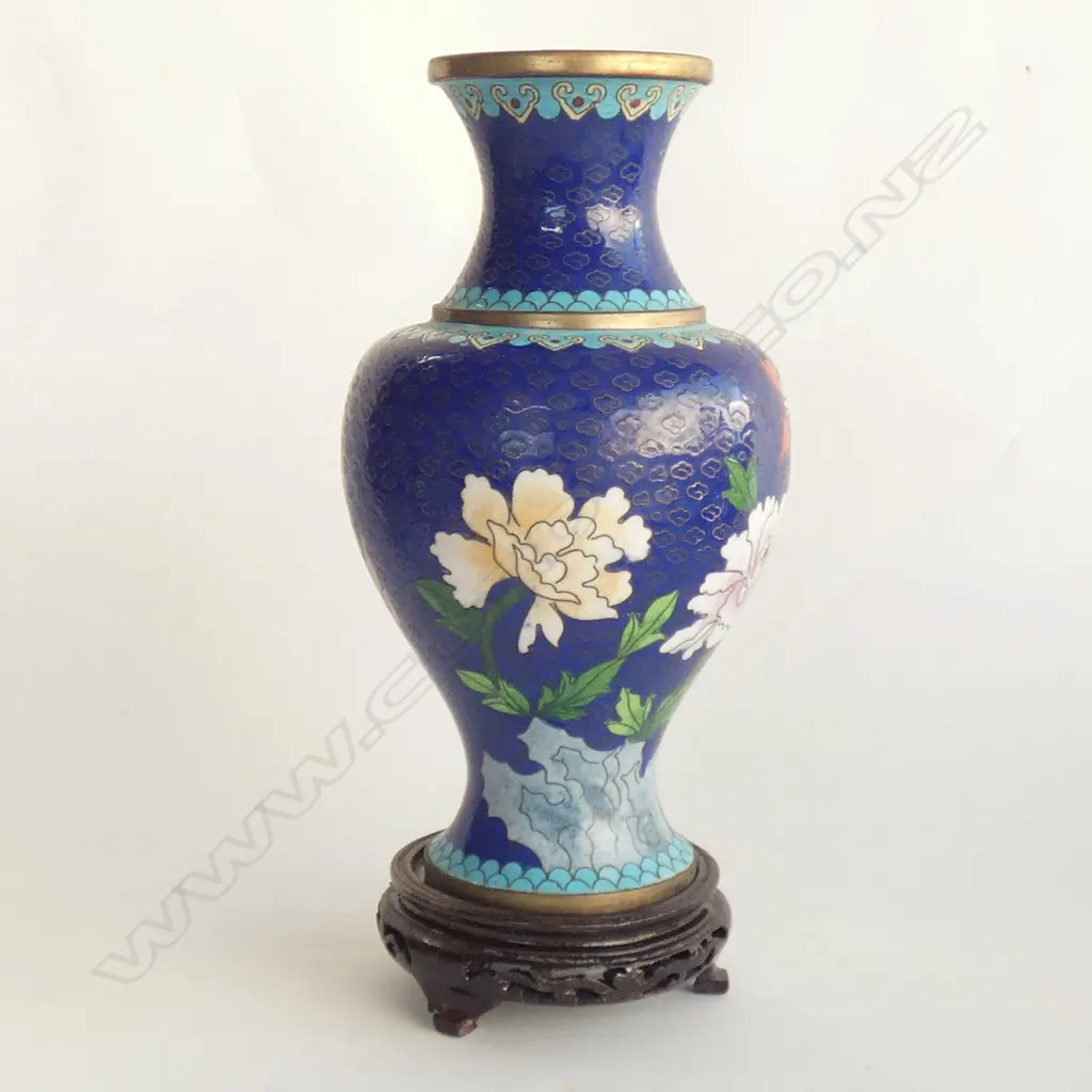 CHINESE QING STYLE CLOISONNE VASE WITH STAND H. 285MM Image 1++
