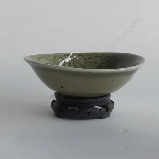 CHINESE SONG STYLE YAO ZHOU WARE BOWL WITH STAND DIA  165MM