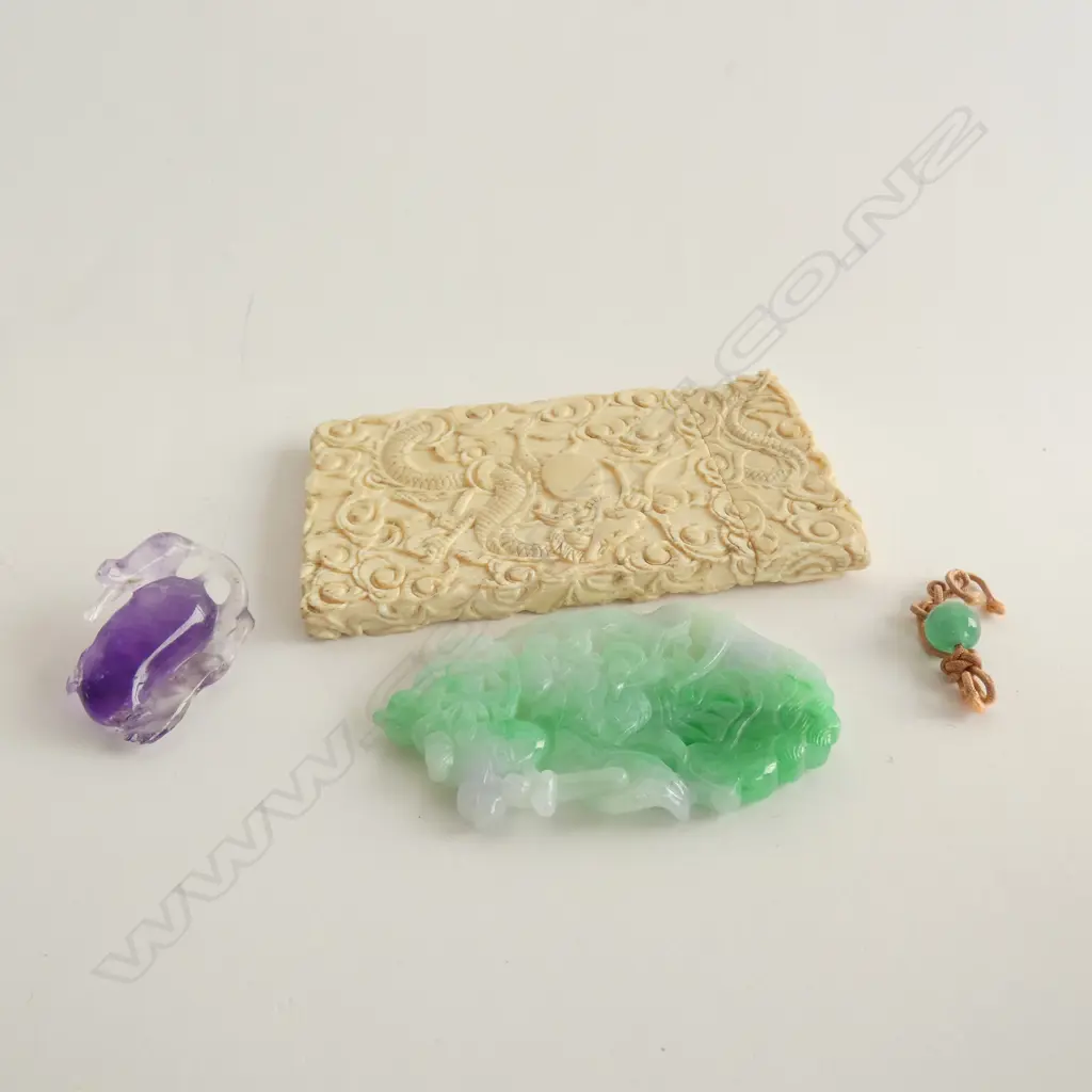 CHINESE IVORY CARD CASE (AF), LAVENDER JADE PLAQUE, & AMETHYST GLASS PENDANT (AF) Image 1++