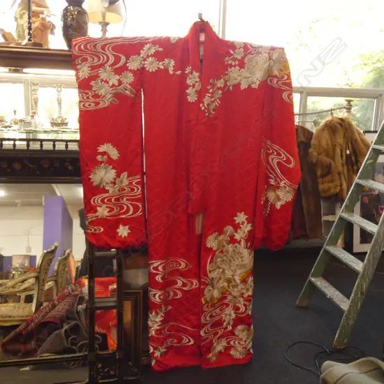 RED KIMONO