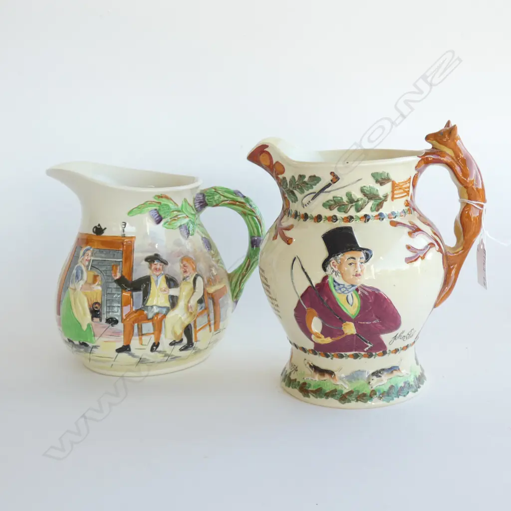 2 CROWN DEVON MUSICAL JUGS (1 WITHOUT MECHANISM) H. 195MM Image 1++