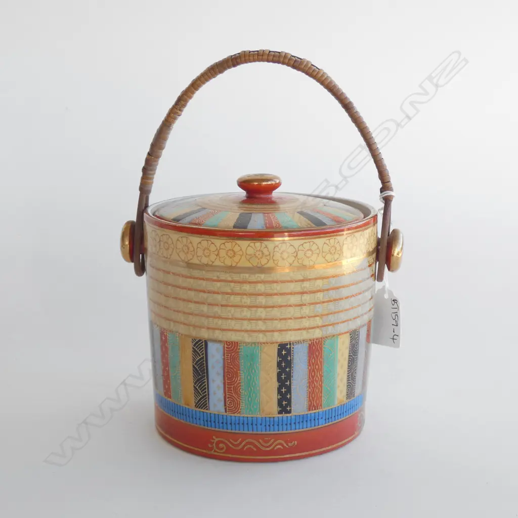 VNTGE JAPANESE BISCUIT BARREL HANDPAINTED TAKITO THOUSAND FACES Image 1++