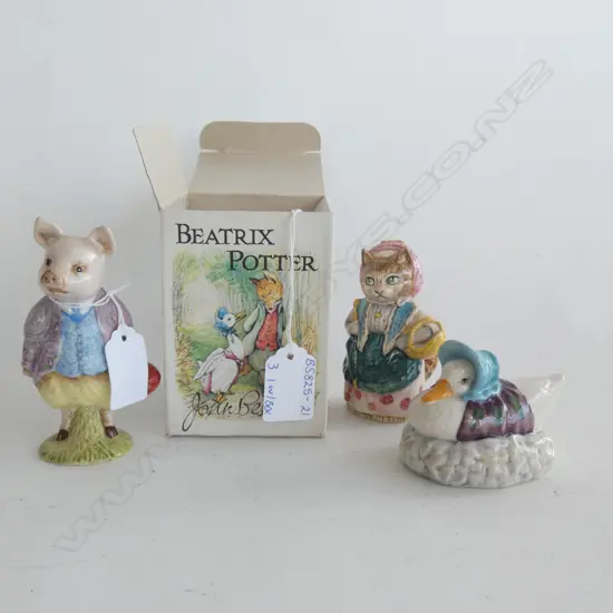 3 BESWICK BEATRIX POTTER FIGURES; JEMIMA PUDDLEDUCK / PIGLING BLAND & COUSIN RIBBY (LAST ONE IN BOX) 