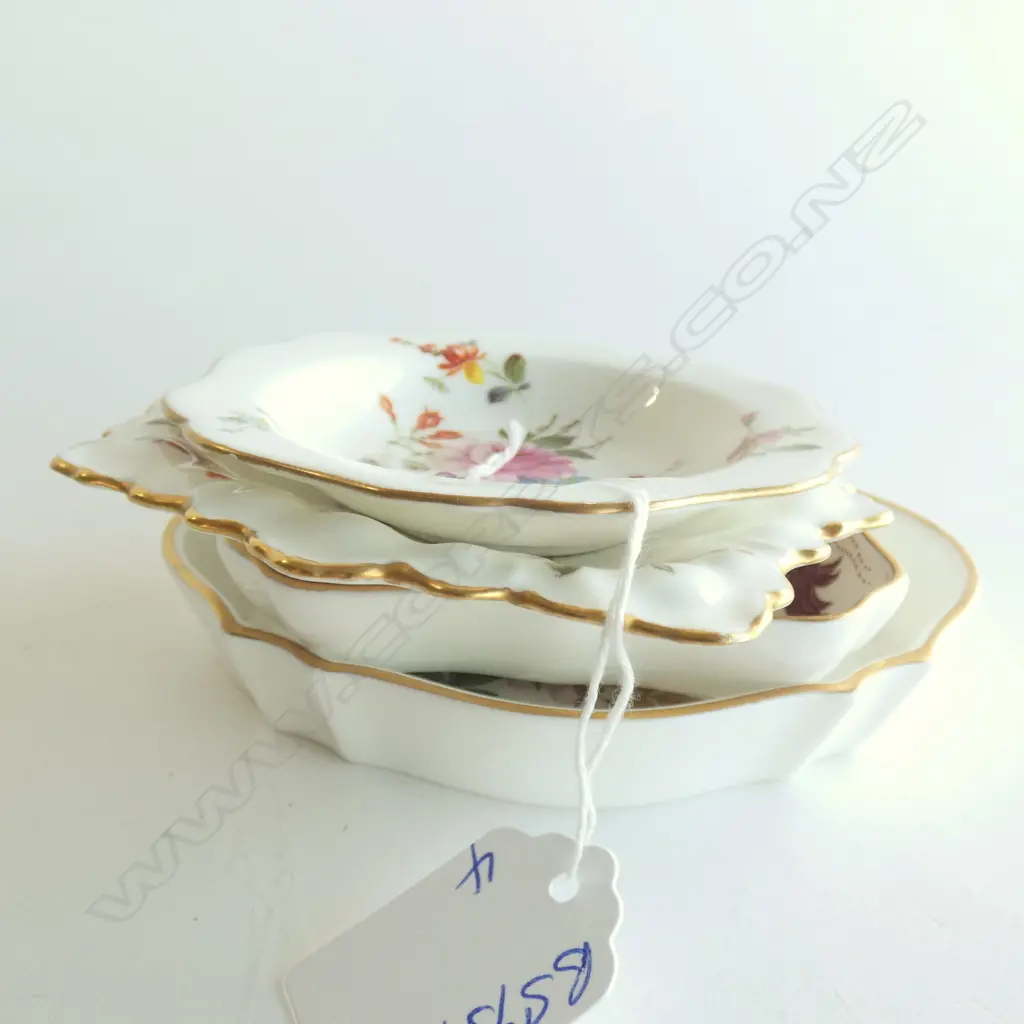 4 SMALL DISHES: RC DERBY + HAMMERSLEY + WEDGWOOD Image 1++