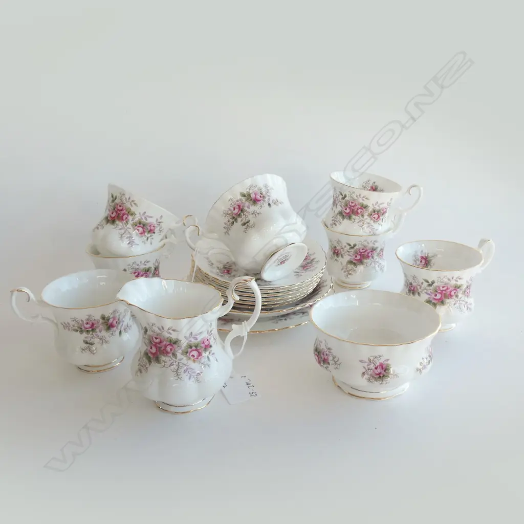ROYAL ALBERT 'LAVENDER ROSE' 1 TRIO, 6 DEMI C&S  & JUG & BOWL  Image 1++