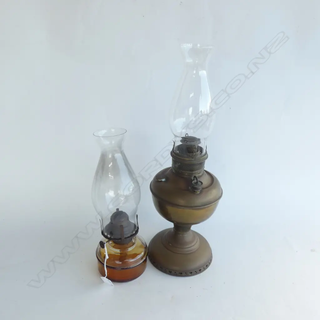 OLD OIL LAMP (H 325MM) + OLD BRASS KERO LAMP (H 480MM) Image 1++