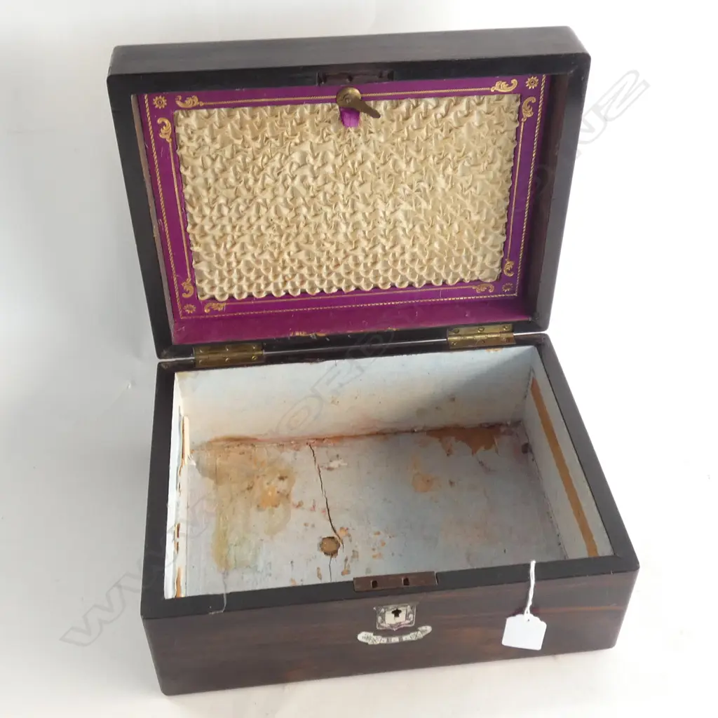 VICT COROMANDEL WOOD BOX WITH M.O.P INLAY L 295 MM Image 1++