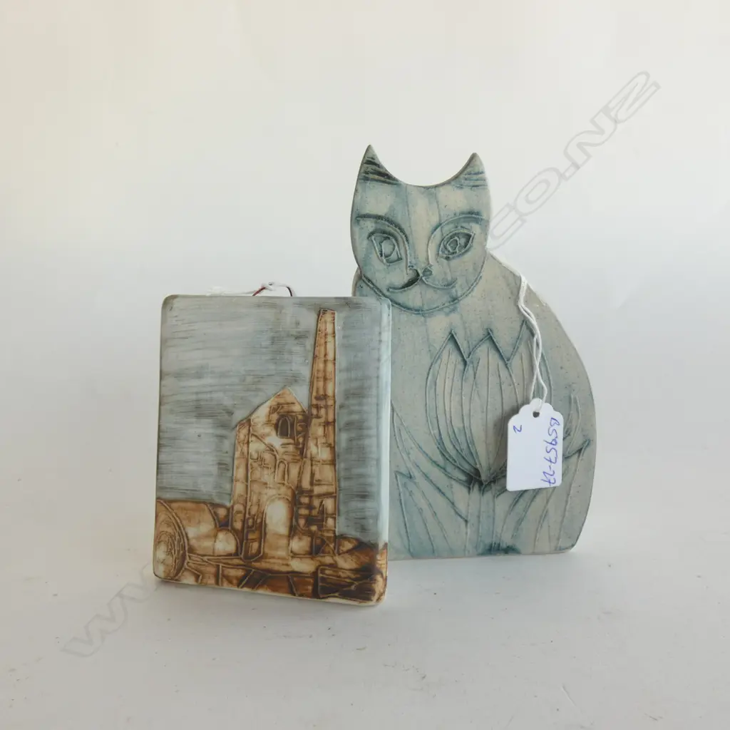 Two Carn pottery Cornwall pieces, Image 1++