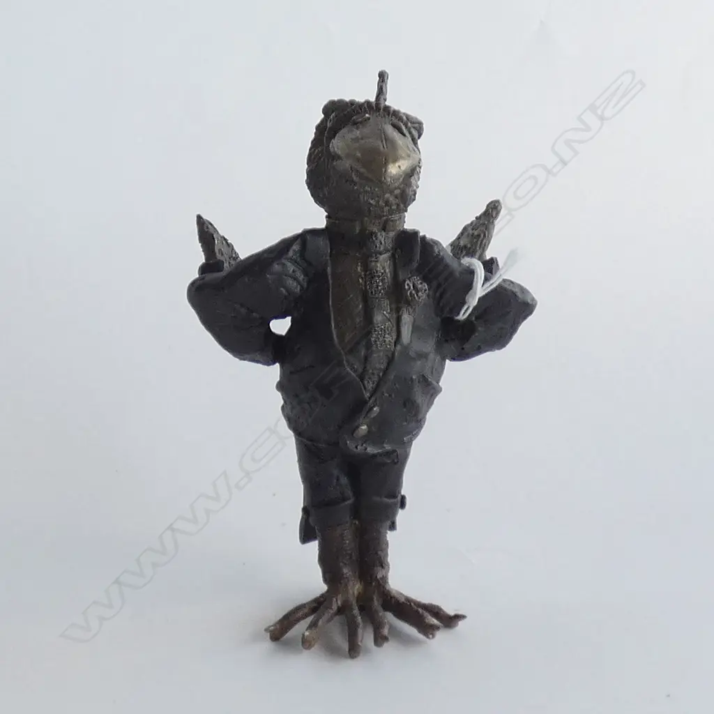 HEAVY METAL SCULPTED BIRD FIGURE IN SUIT H.185mm Image 1++
