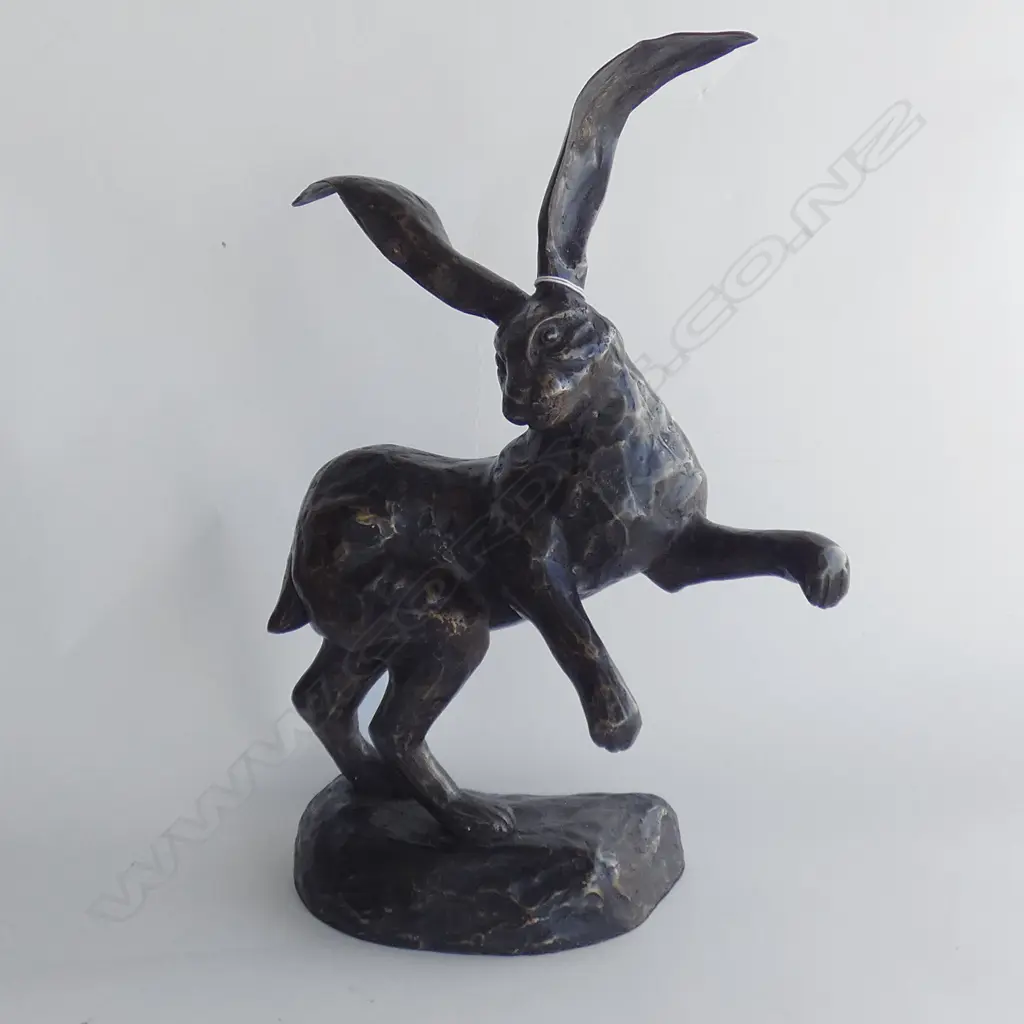 BRONZE HARE H420 Image 1++