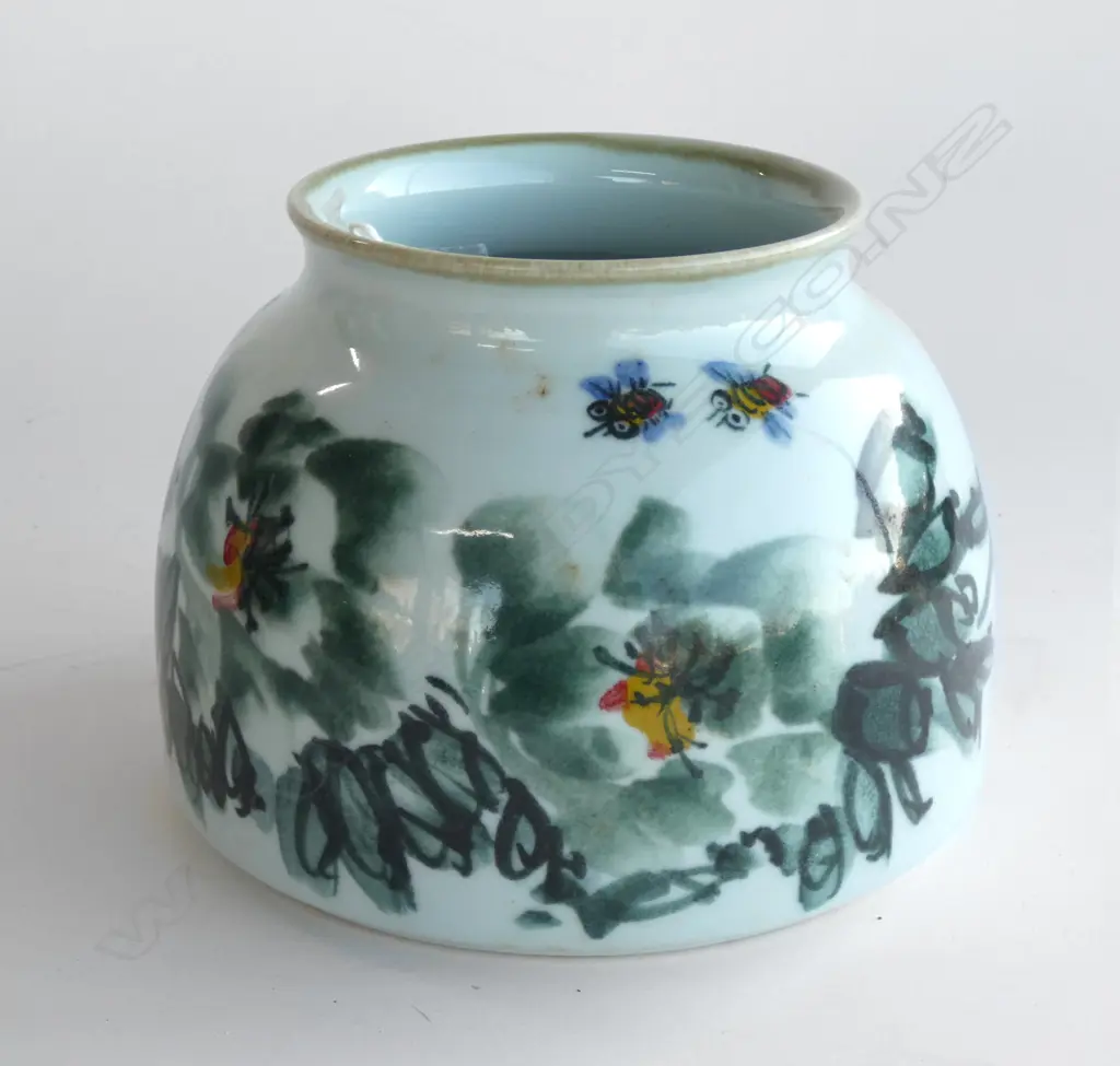 SQUAT CHINESE PORCELAIN VASE H.150mm  Image 1++