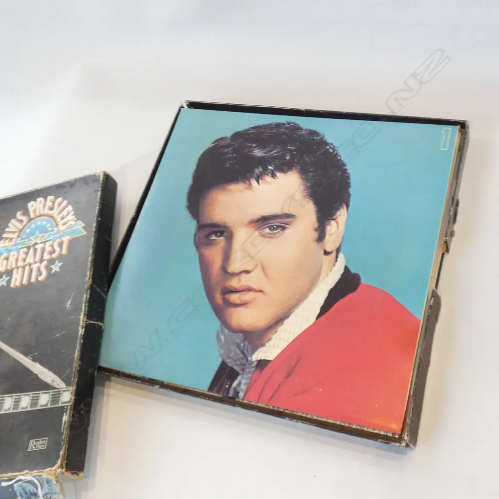 ELVIS PRESLEY'S GREATEST HITS BOXED RECORD SET... Image 1++
