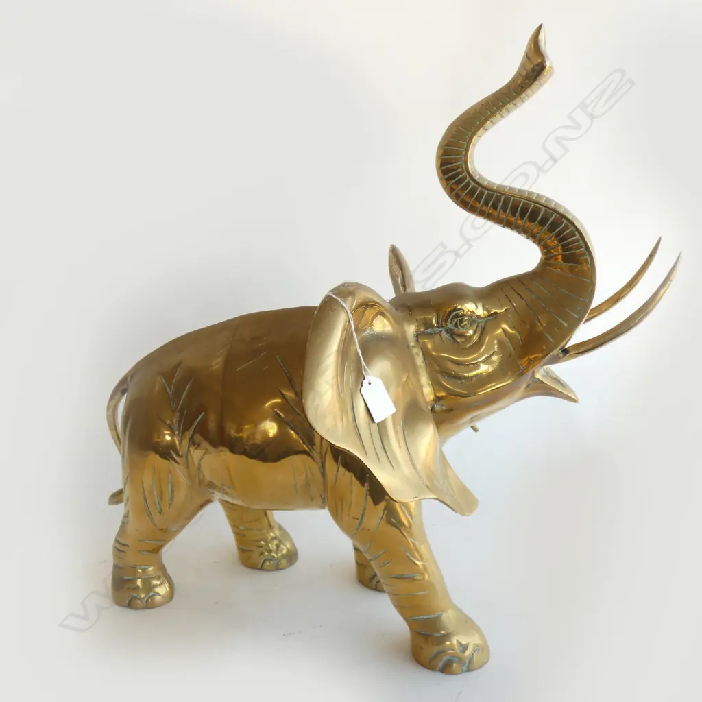 LARGE BRASS ELEPHANT L.630mm Image 1++
