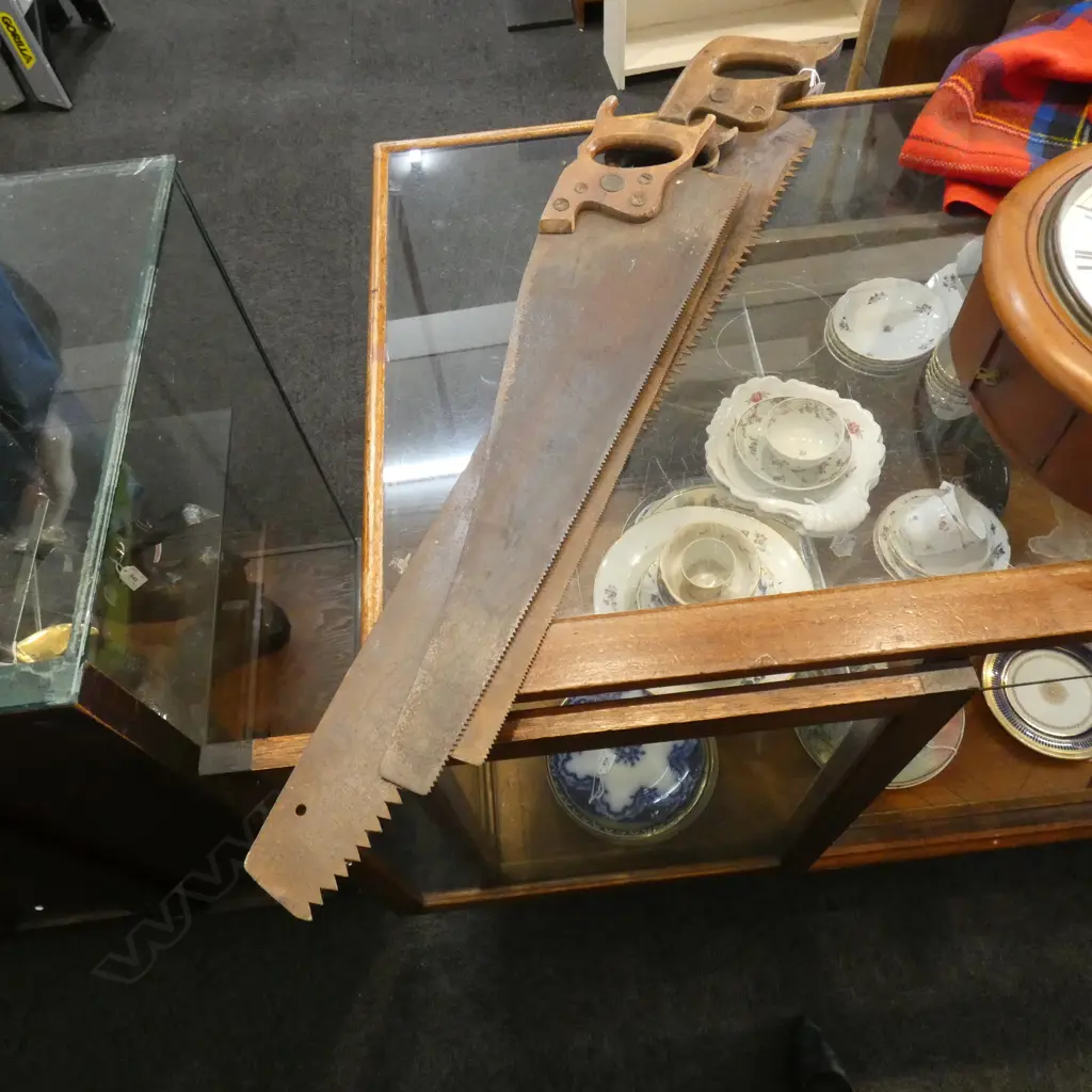 3 VINTAGE HAND SAWS Image 1++