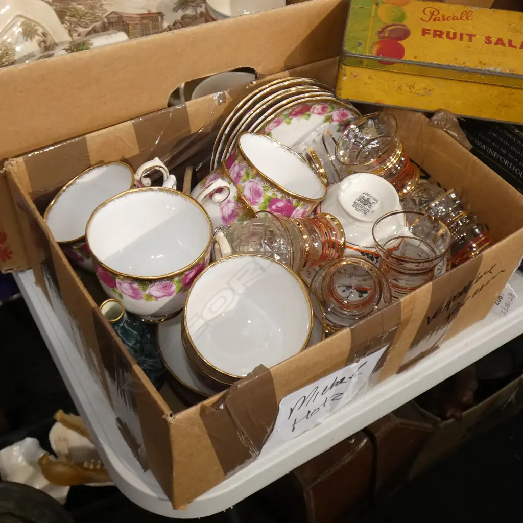 BOX LOT ROSLYN CHINA TEA SET; 6 TRIOS + ASST. Image 1++