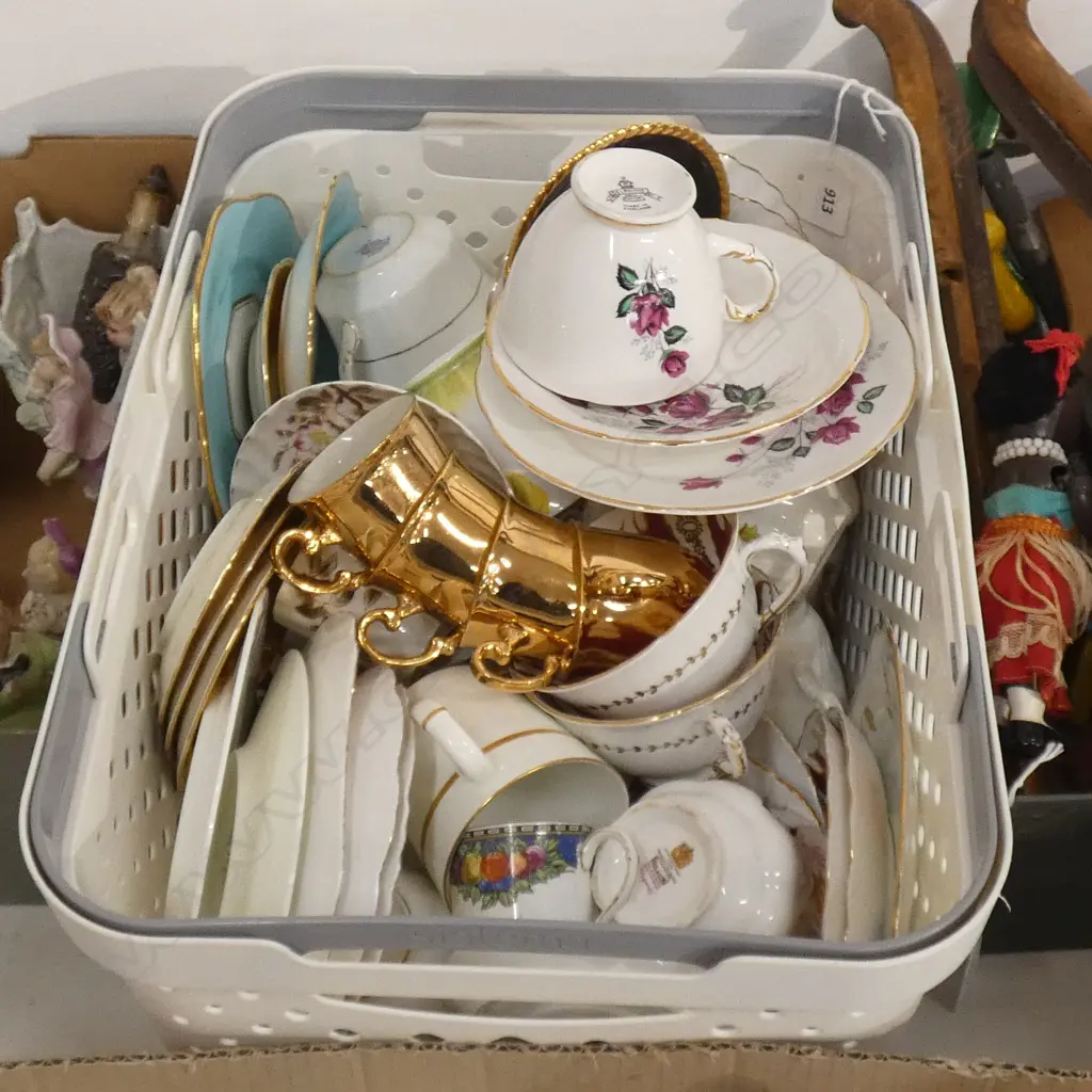 BOX LOT CUPS & SAUCERS; TRIOS ETC Image 1++