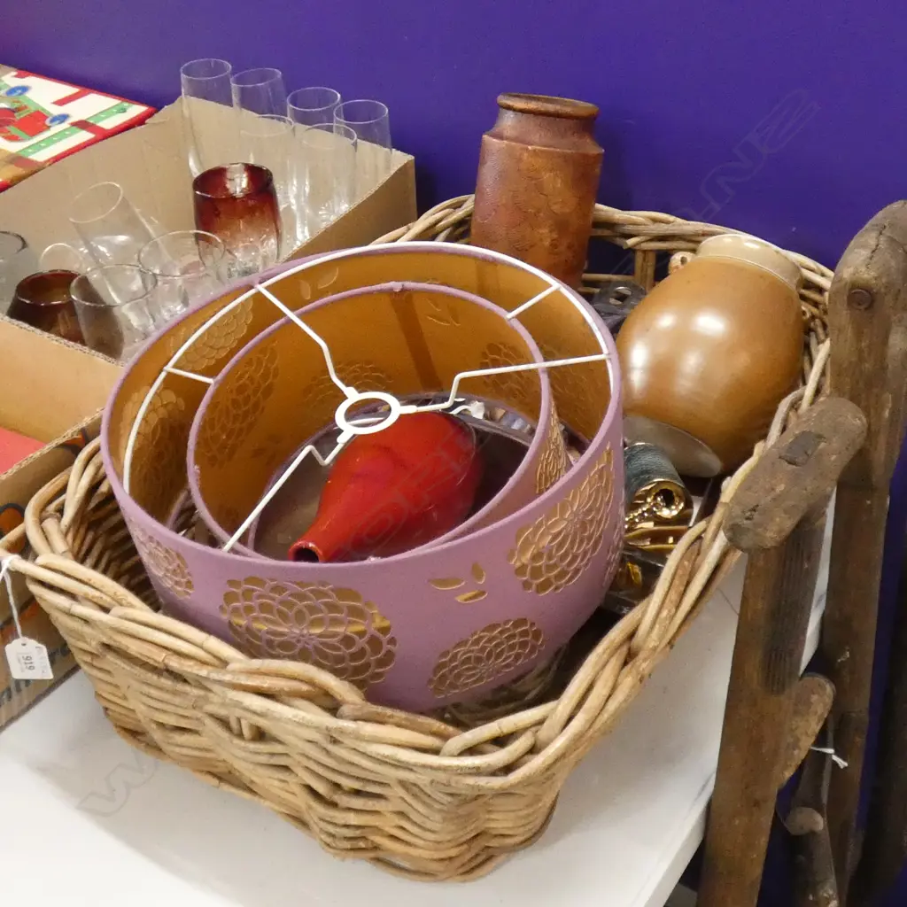 BOX LOT CERAMICS, WOVEN BASKET ETC Image 1++