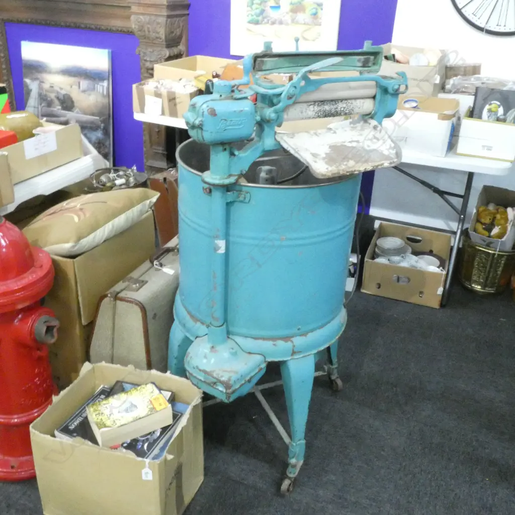 'BEATTY' ELECTRIC WASHER c.1920 H.1250mm Image 1++