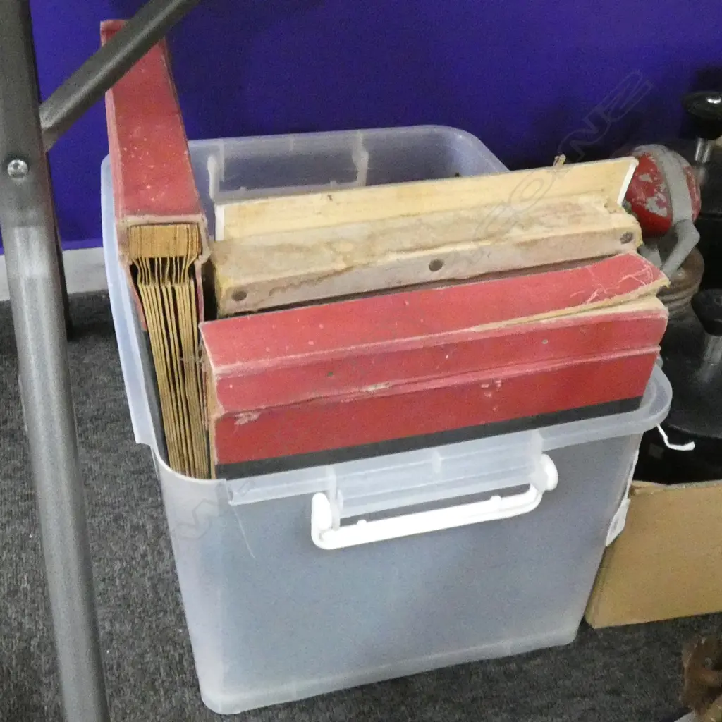BOX LOT OLD 78s RECORDS Image 1++