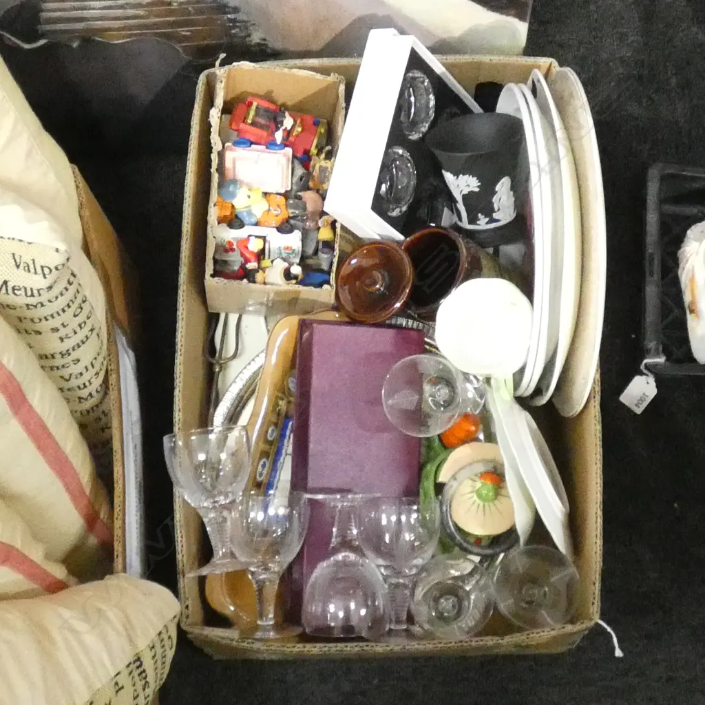 BOX LOT 6 STUART GLASSES, 2 PORTMEIRION PLATES, TOYS ETC Image 1++