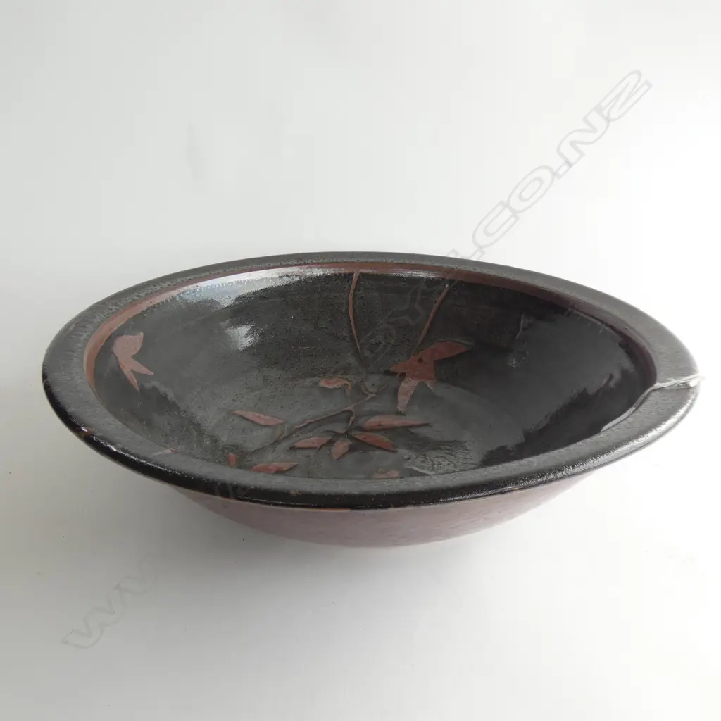 LARGE SIGNED POTTERY BOWL Image 1++