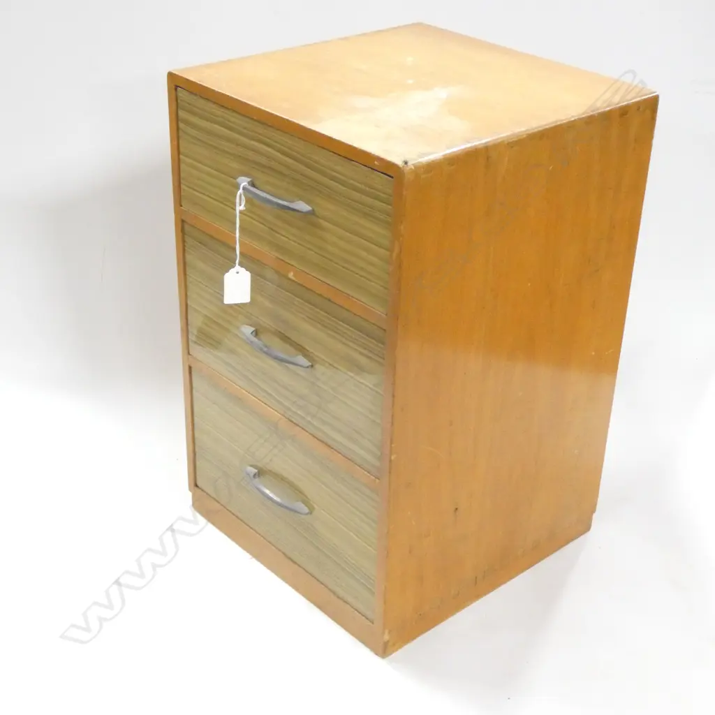 JAPANESE ORIENTAL VENEERED 3-DRAWER COLLECTABLE CABINET 315 X 320 X 500  LIGHT WEAR TO TOP Image 1++