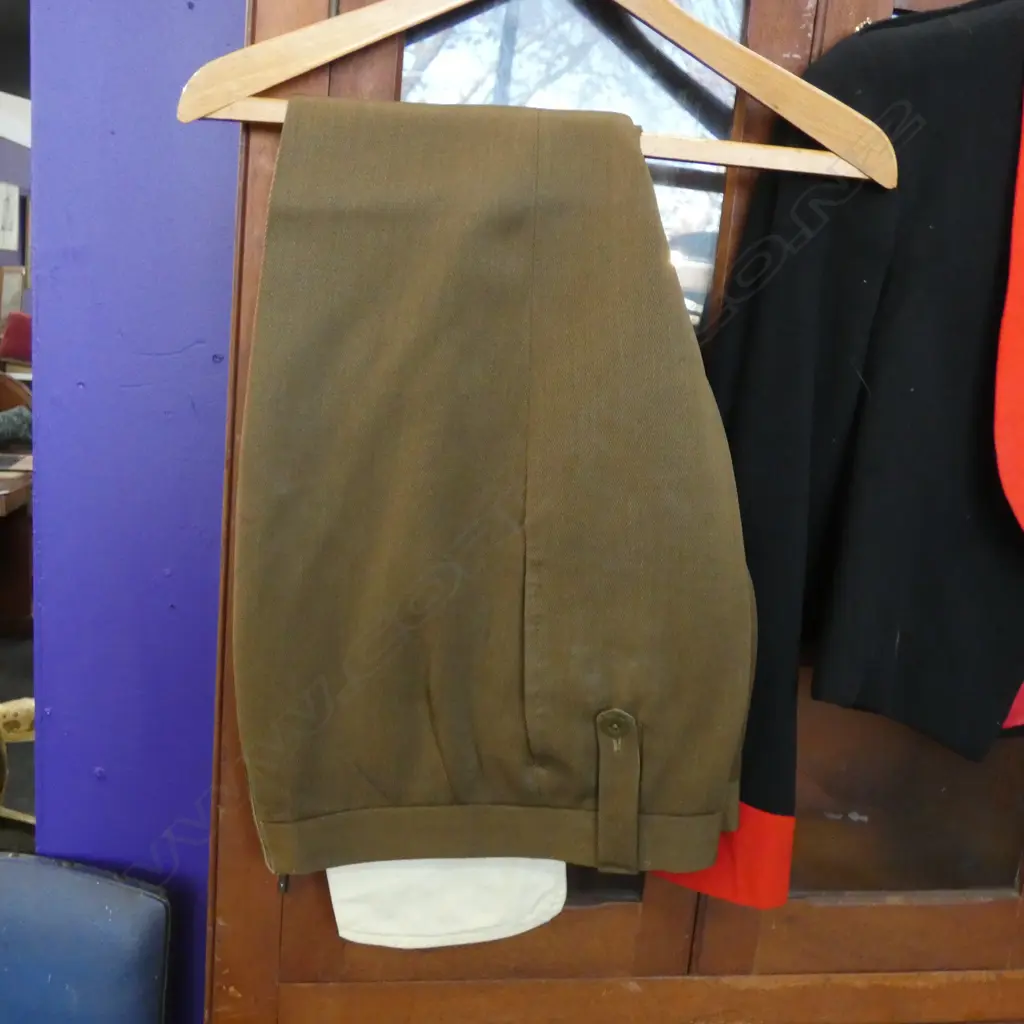 MILITARY JACKETS; GREEN SUIT Image 1++