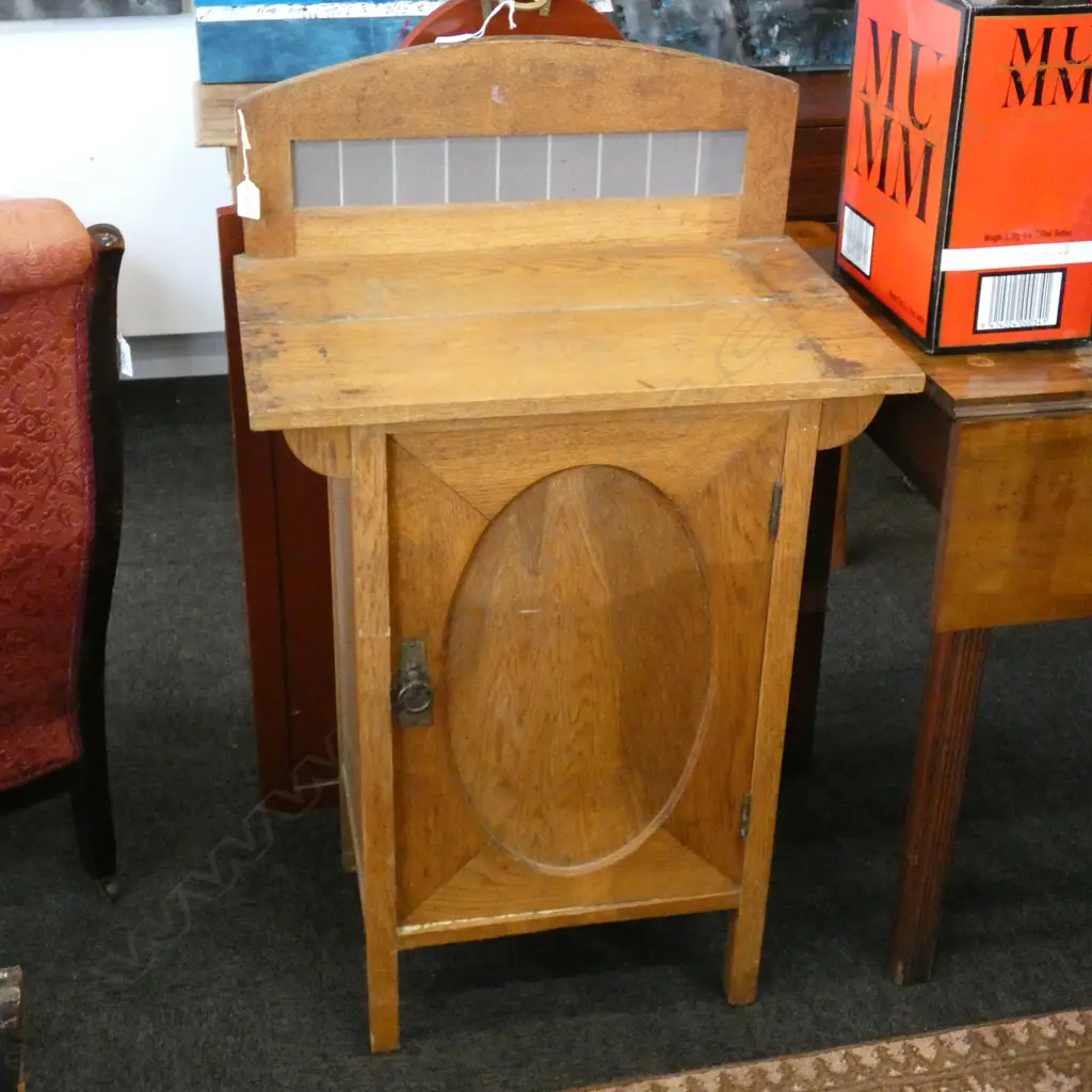 20s OAK CABINET TILED BACK Image 1++