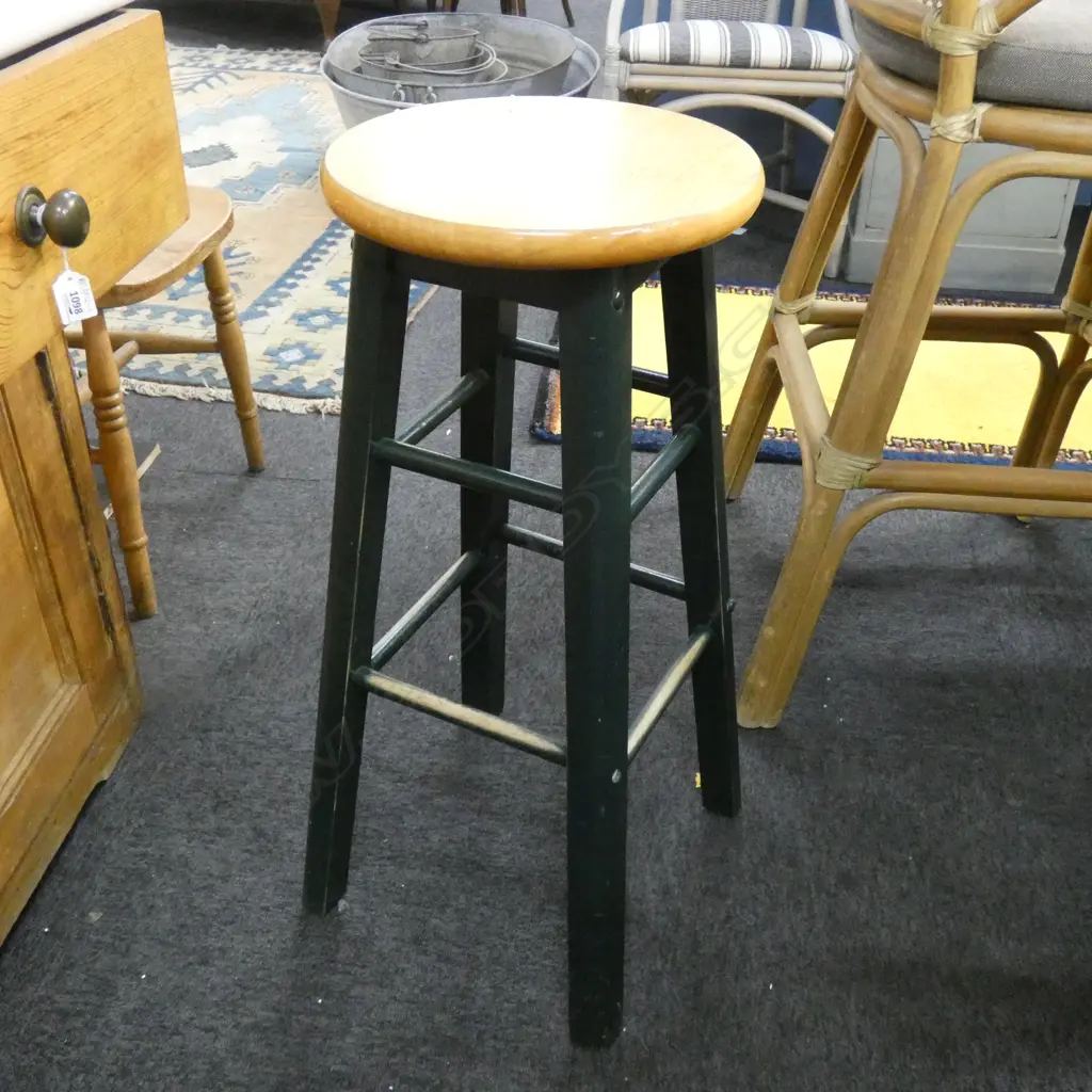 PINE & GREEN PAINTED STOOL H. 750MM Image 1++