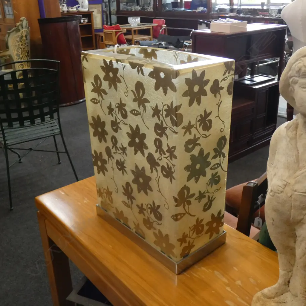 BOX SHAPED GOLD FLORAL PAINTED TABLE LAMP H 500MM  Image 1++