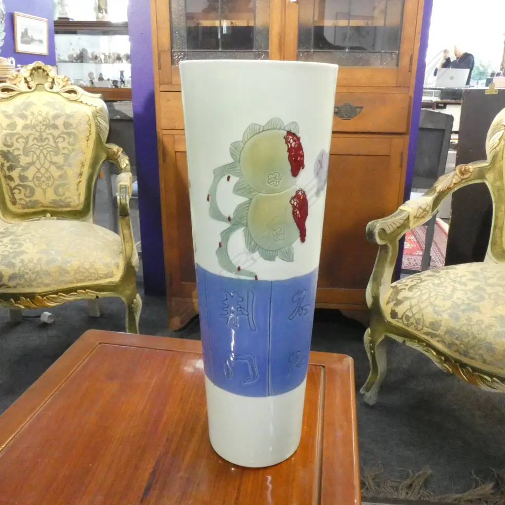 CHINESE PORCELAIN VASE w. FLOWERS, FRUITS & BLUE BAND H.510mm Image 1++