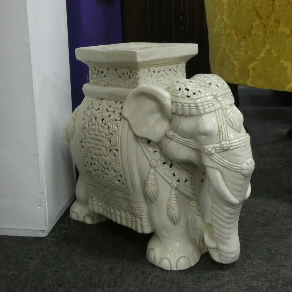 CERAMIC ELEPHANT PLANT STAND Image 1++