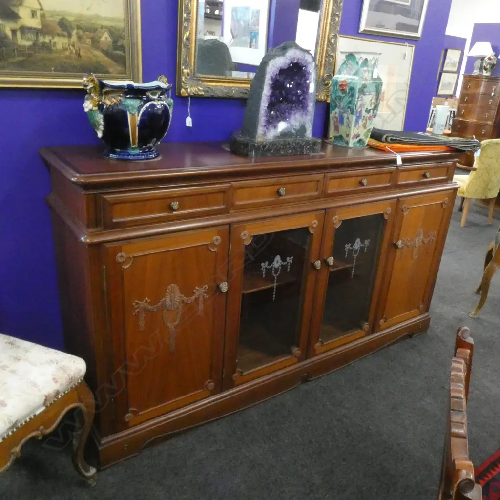 HIGH QUALITY AMERICAN OAK SIDEBOARD Image 1++