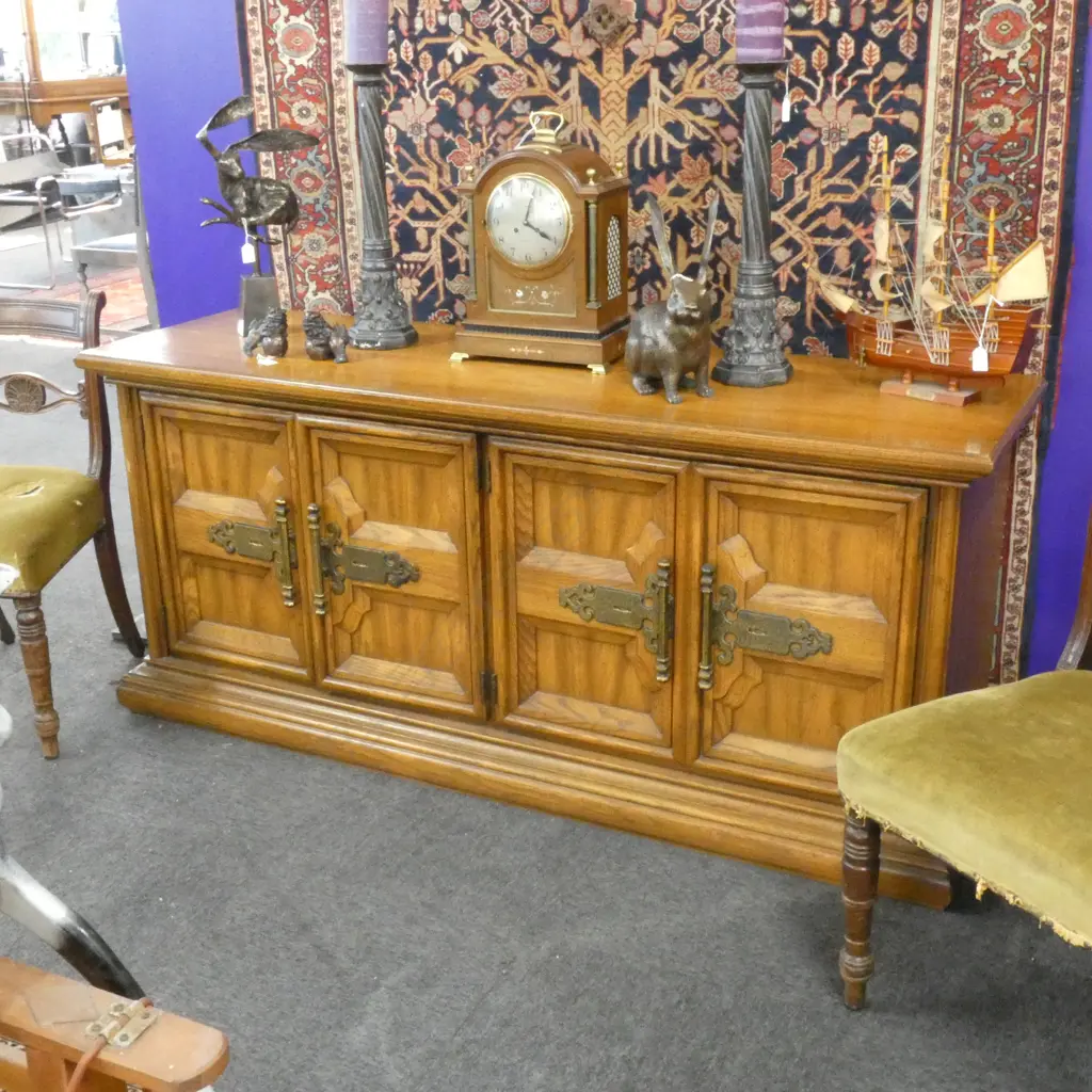 HEAVY AMERICAN OAK SIDEBOARD W1727 H765 D525mm Image 1++