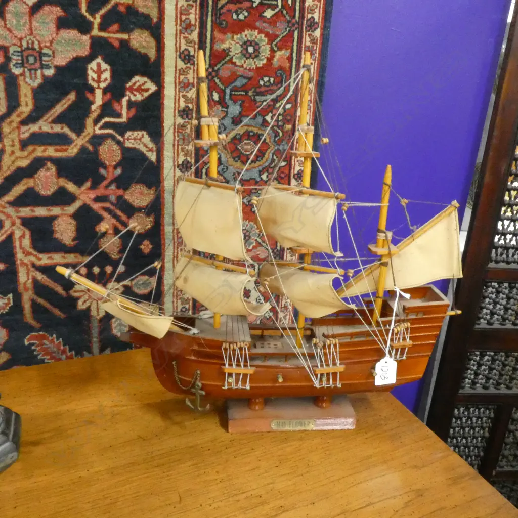MODEL SAILING SHIP - THE MAY FLOWER L 460MM  Image 1++