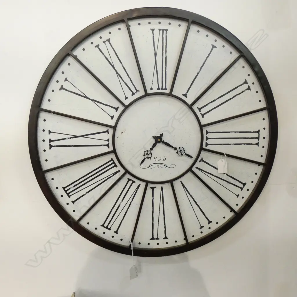 LG METAL WALL CLOCK WITH ROMAN NUMERALS DIA 605MM Image 1++