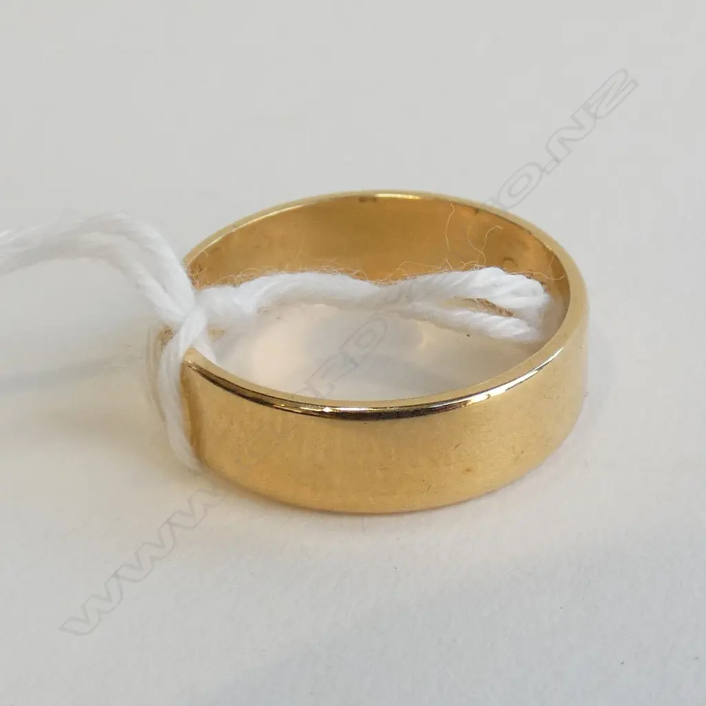 18CT WEDDER 4.5 GRAMS Image 1++