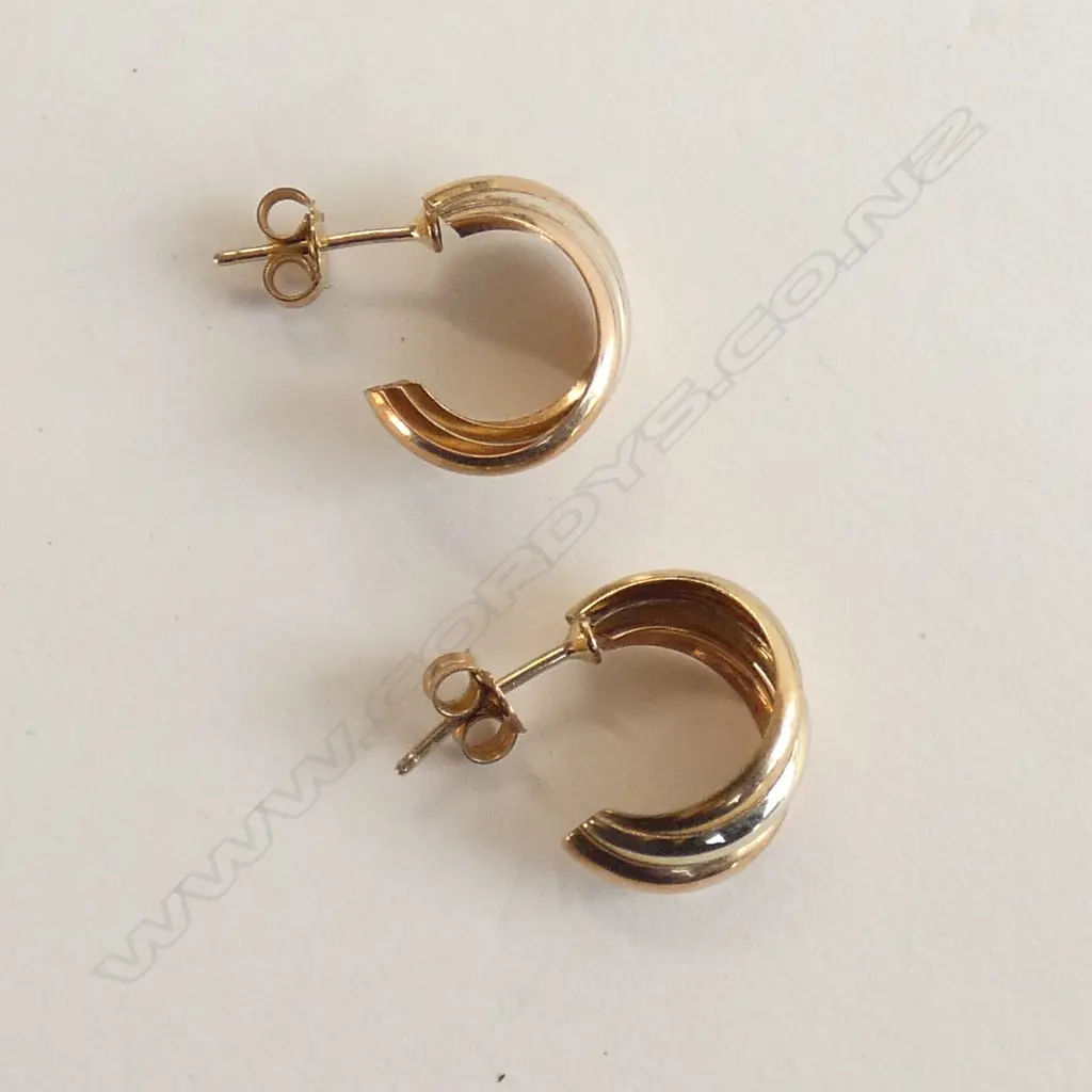 PR 9CT TRI-COLOUR GOLD HOOP EARRINGS 1.8gms Image 1++