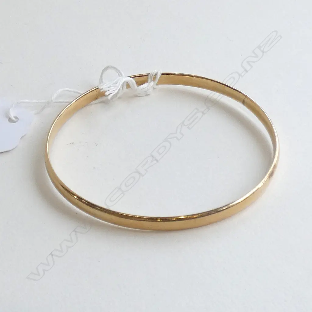 9CT BANGLE 13.9 GRAMS Image 1++