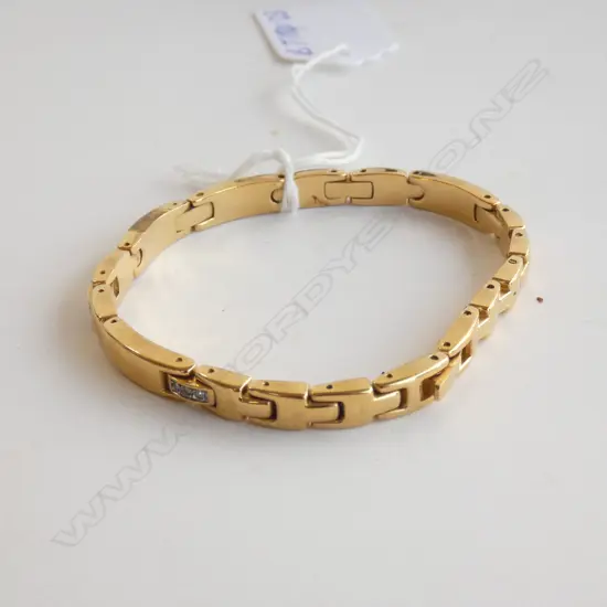 GOLD PLATED BRACELET WITH FAUX DIAMONDS