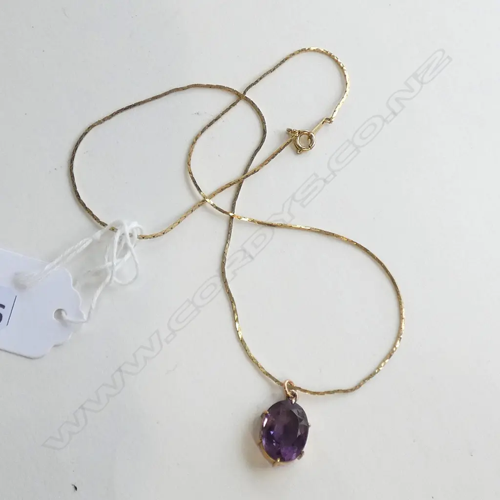9CT GOLD FRAMED AMETHYST PENDANT ON G/P CHAIN Image 1++