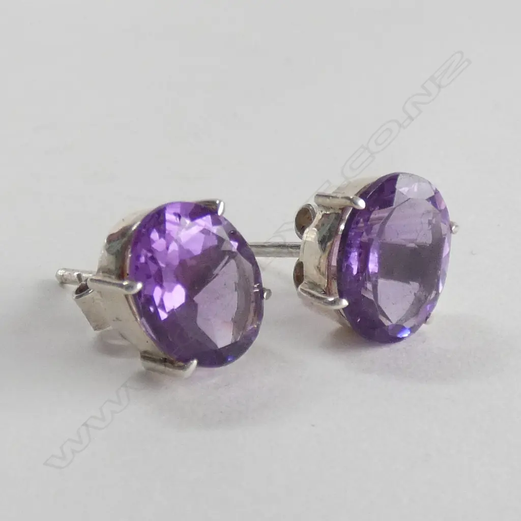 PR SILVER & AMYTHYST STUD EARRINGS  Image 1++