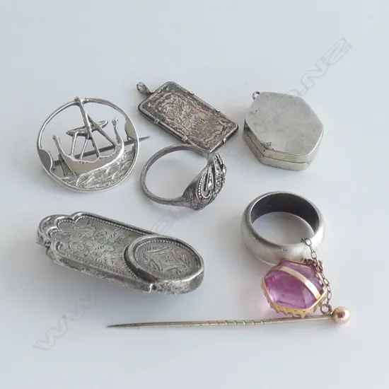 (17951) 7 VINTAGE JEWELLERY ITEMS SILVER BROOCHES ETC