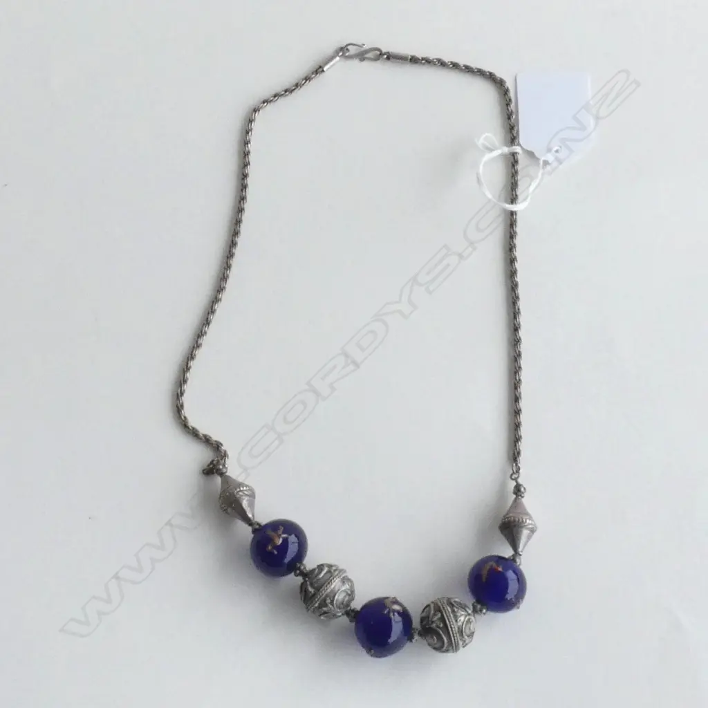 STG SILVER & BLUE GLASS BEAD NECKLACE Image 1++