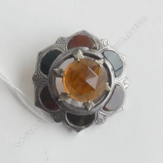 VICTORIAN SCOTTISH STG SILVER PEBBLE BROOCH w LG AMBER GLASS STONE