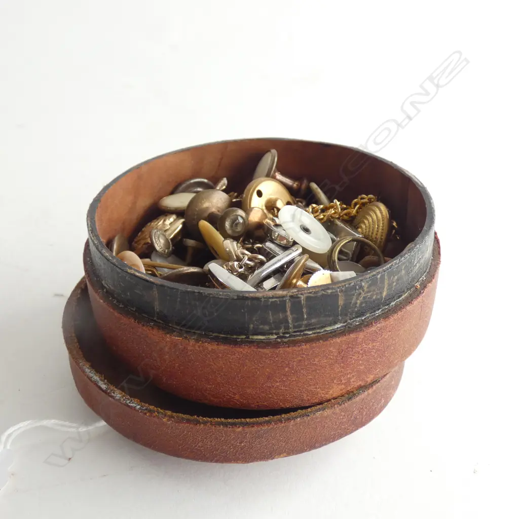 ASST. CUFFLINKS Image 1++