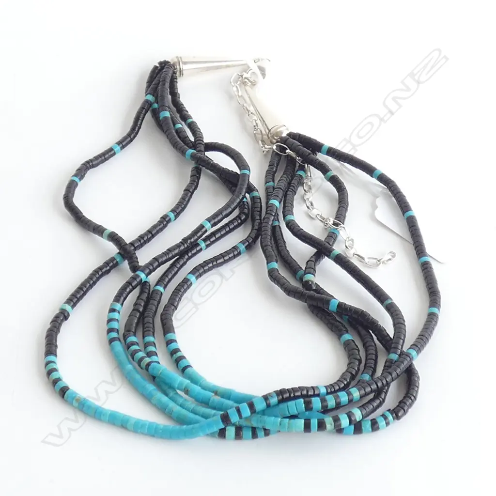 NATIVE AMERICAN TURQUOISE AND SILVER NECKLACE Image 1++